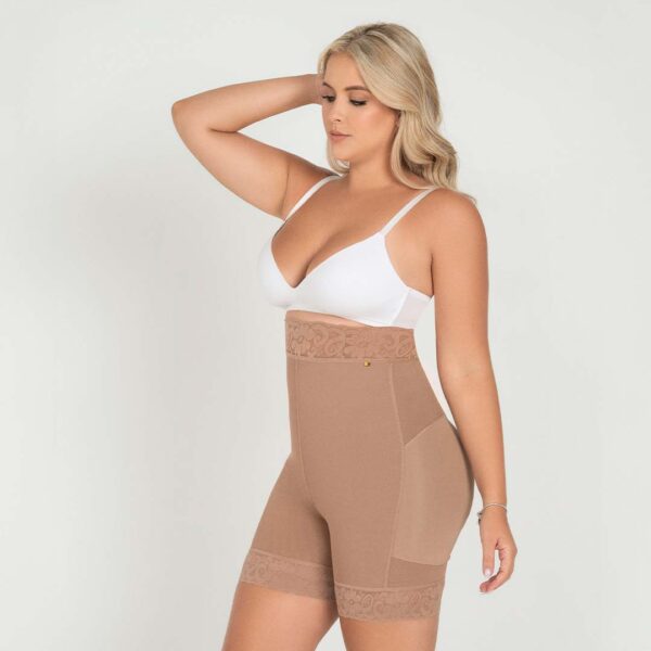High-Waist Butt-Lifting Short - Image 3